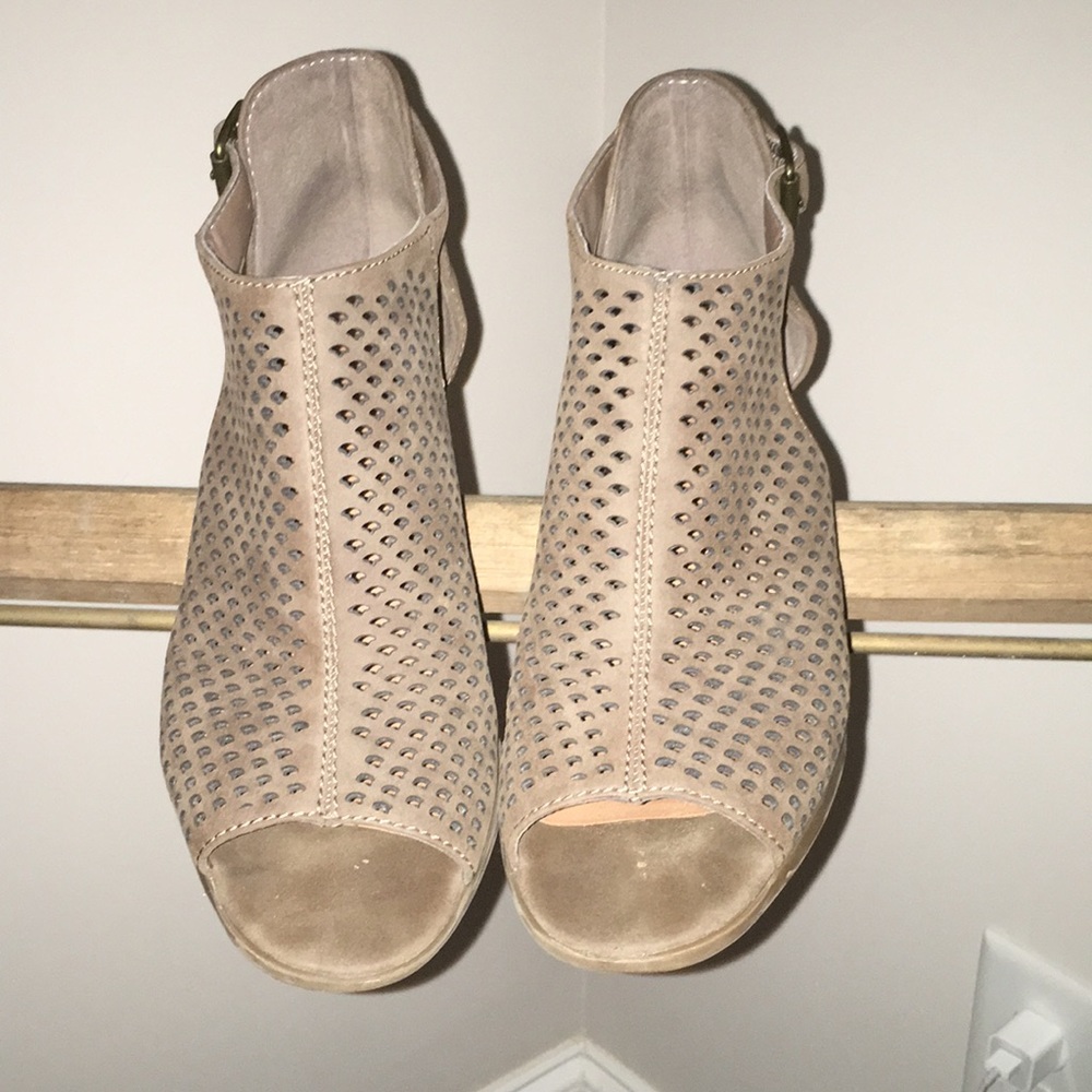 Jessica Simpson Women’s Barri- Open Toed Booties